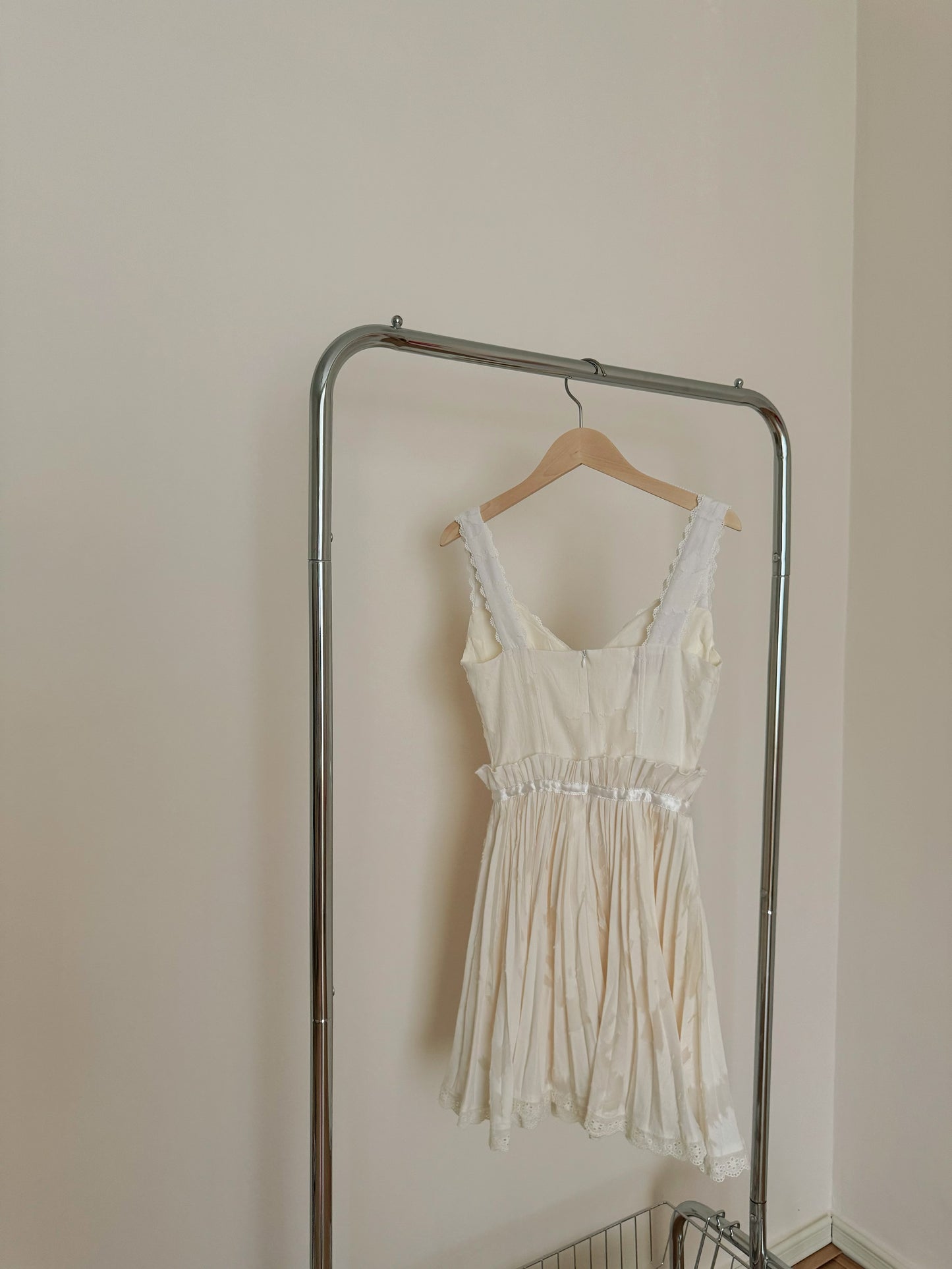 CREAM YELLOW LACE DRESS