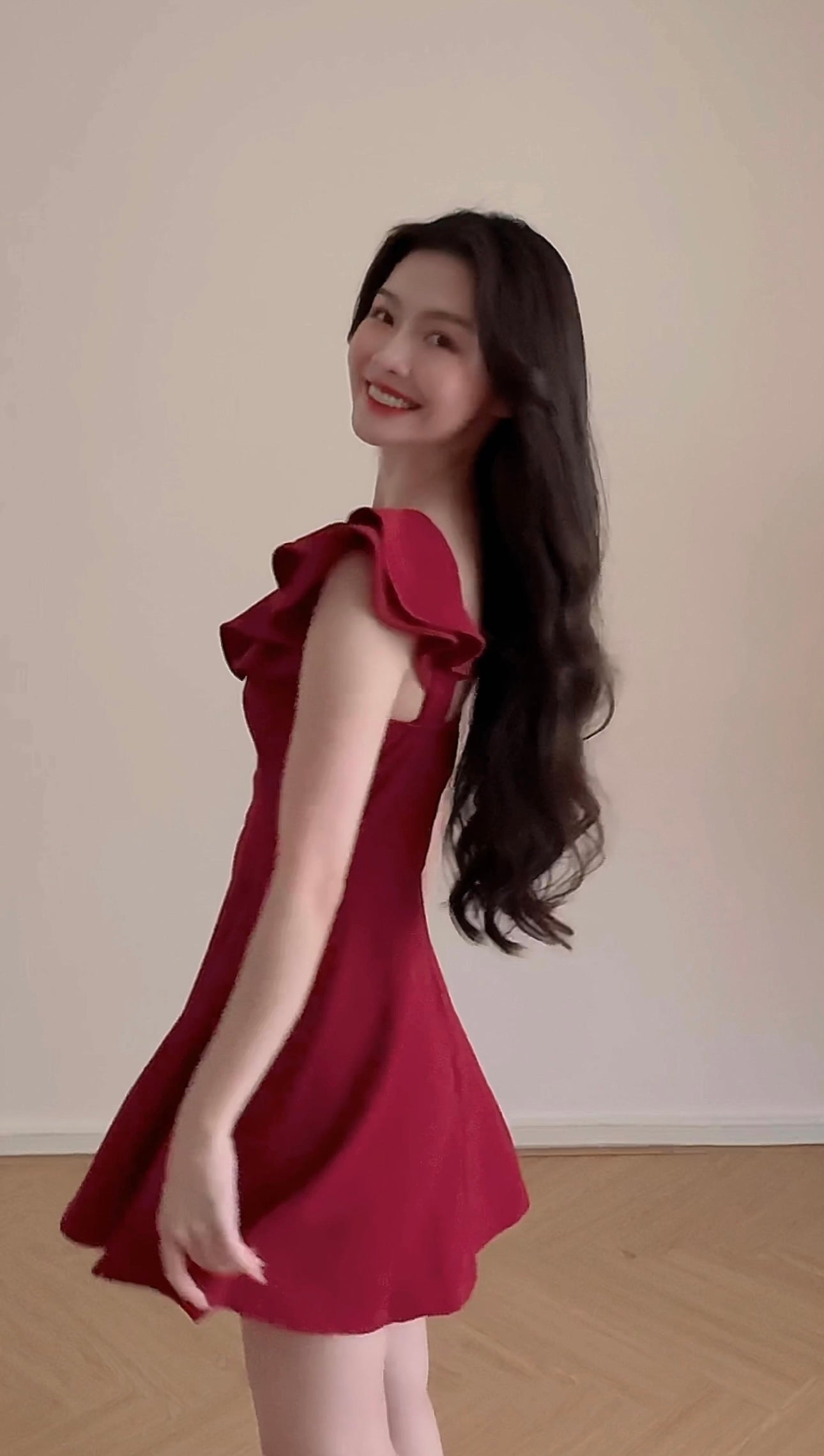 ONE SHOULDER RUFFLED DRESS