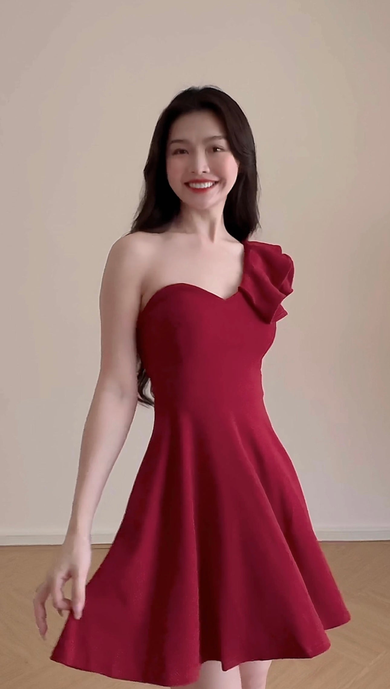 ONE SHOULDER RUFFLED DRESS