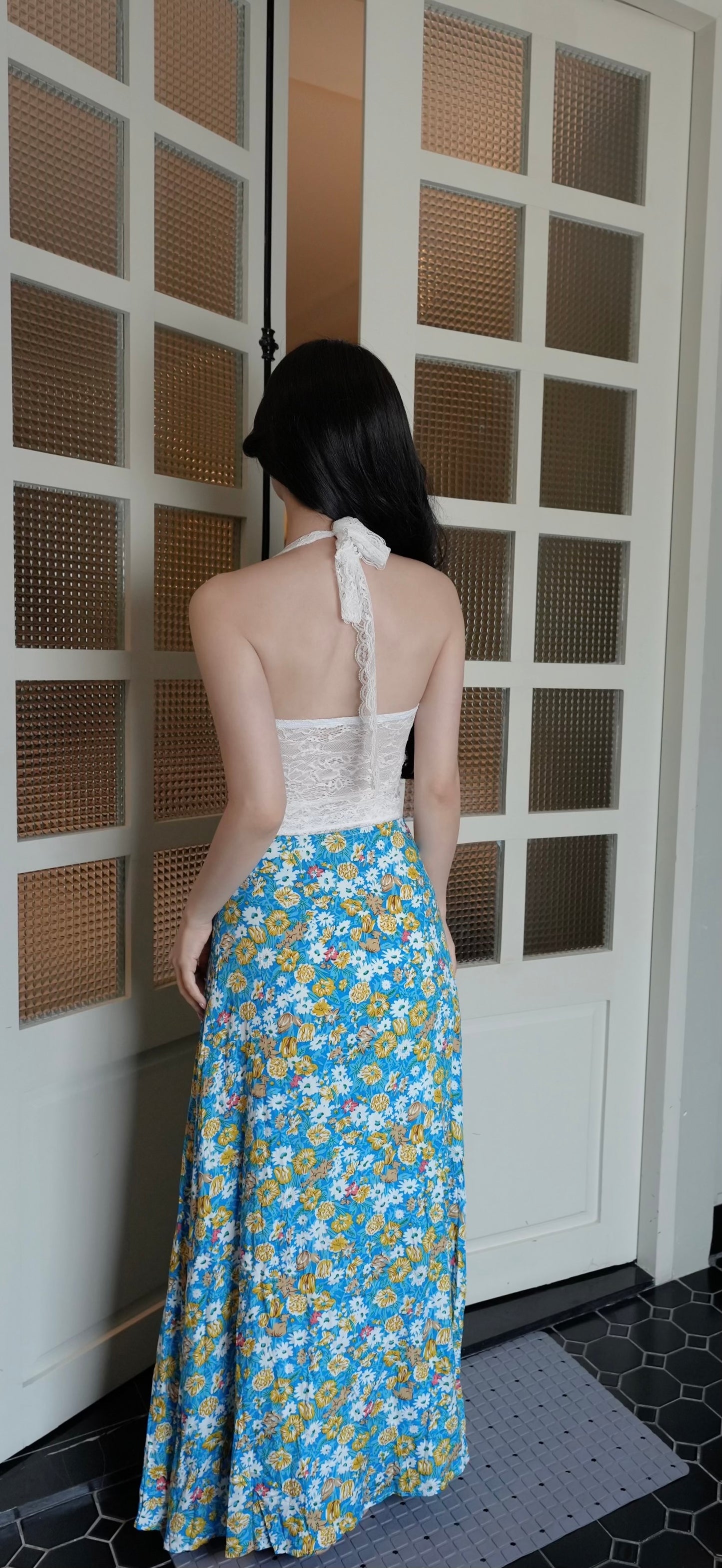 WHITE LACE TOP