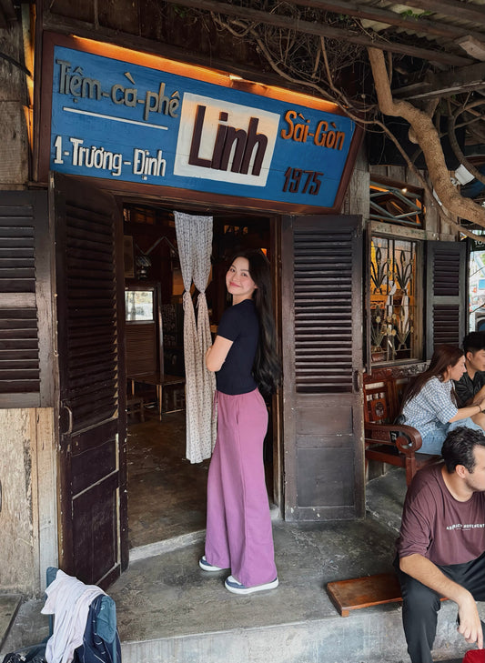 ELEVATED HIGH-WAIST PURPLE TROUSERS