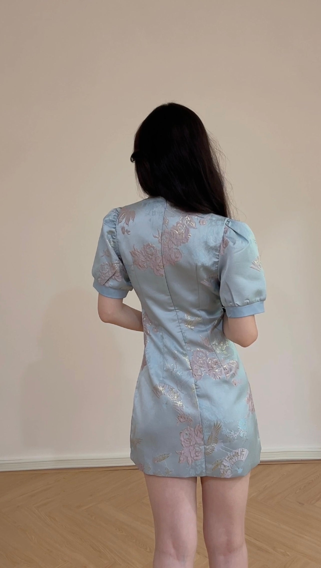 FLORAL EMBROIDERY BLUE CHEONGSAM
