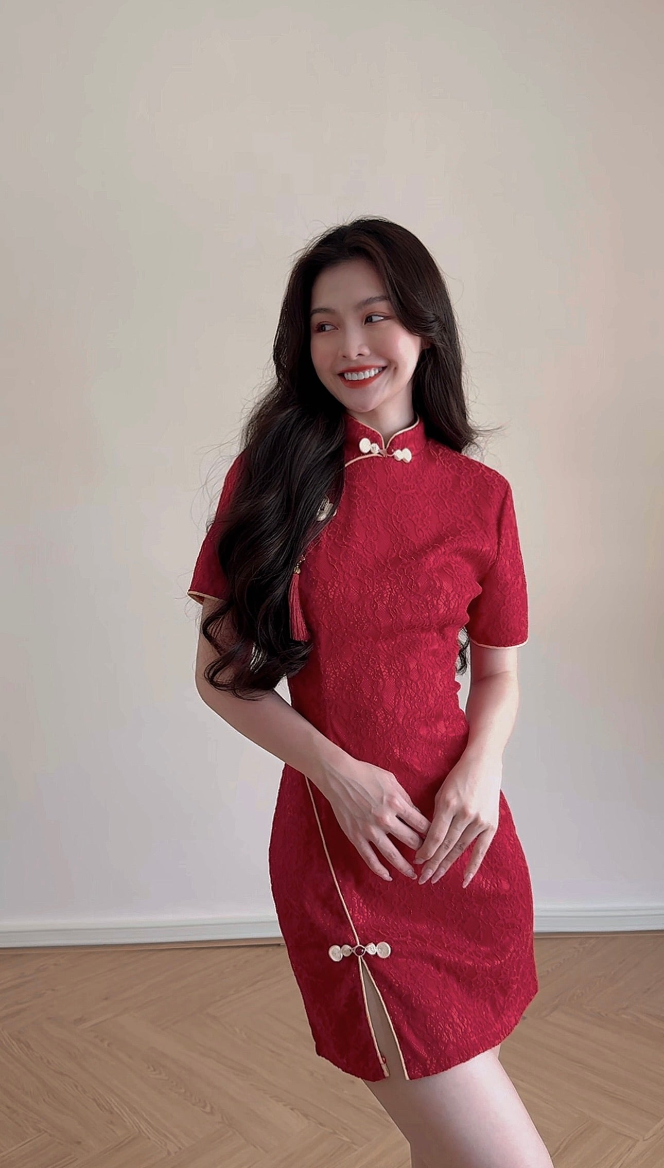 RED WINE LACE CHEONGSAM