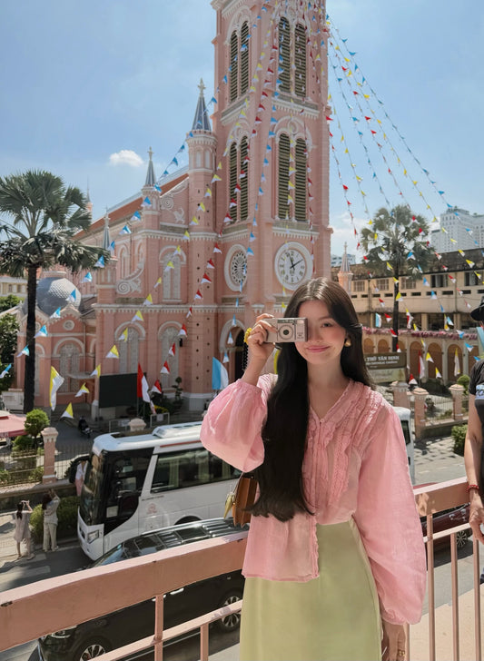 PINK STRAIGHT-CUT BLOUSE