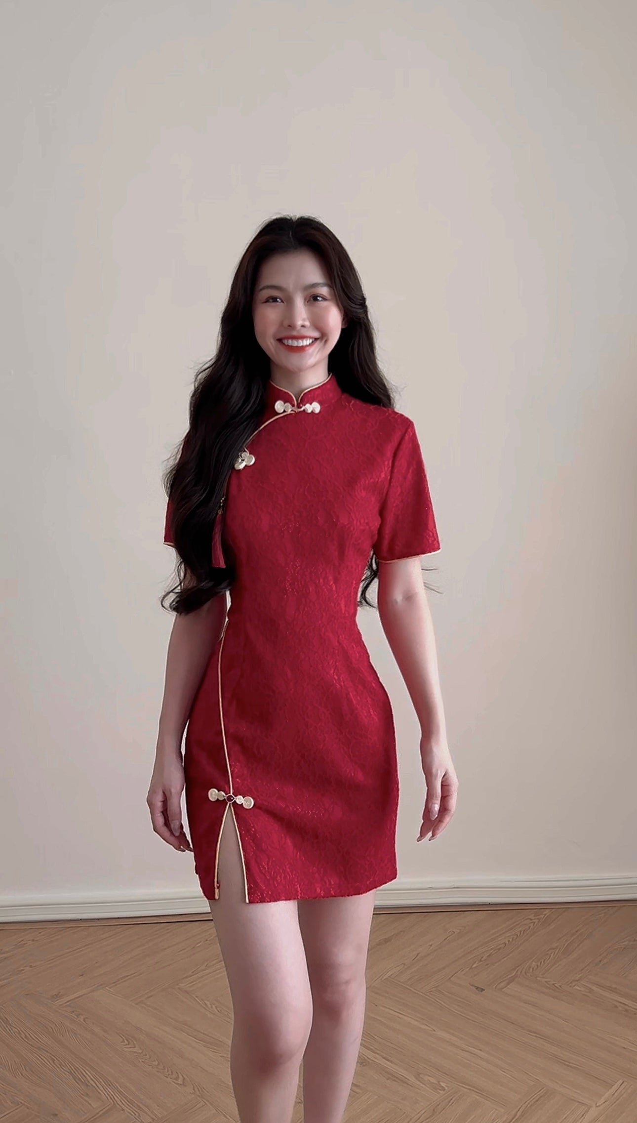 RED WINE LACE CHEONGSAM