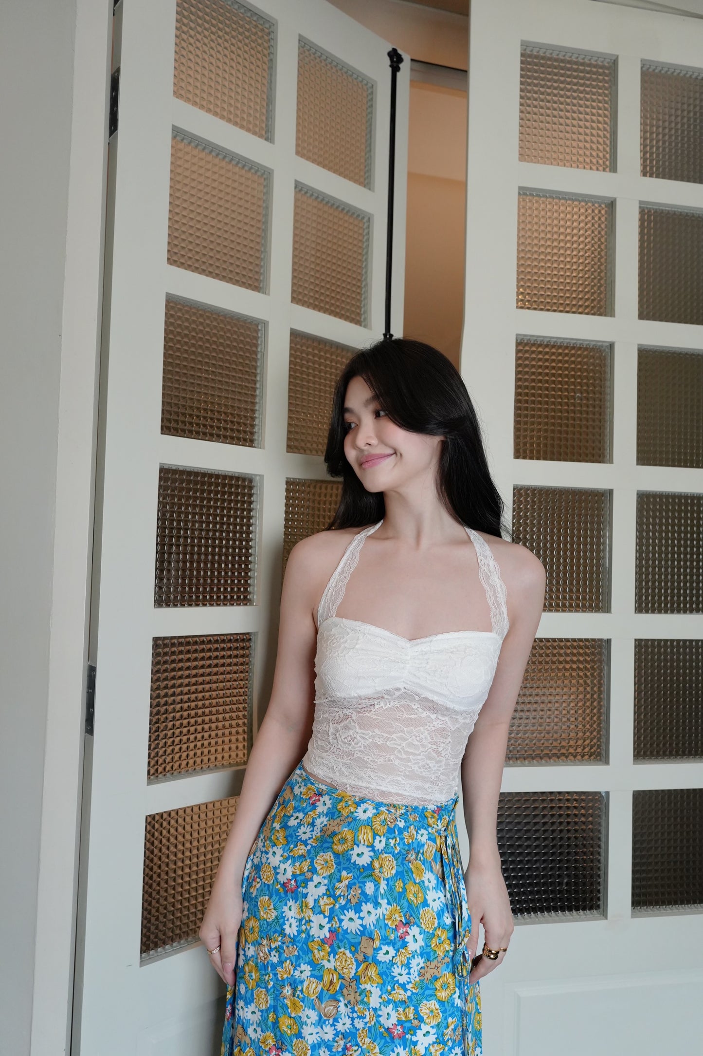 WHITE LACE TOP