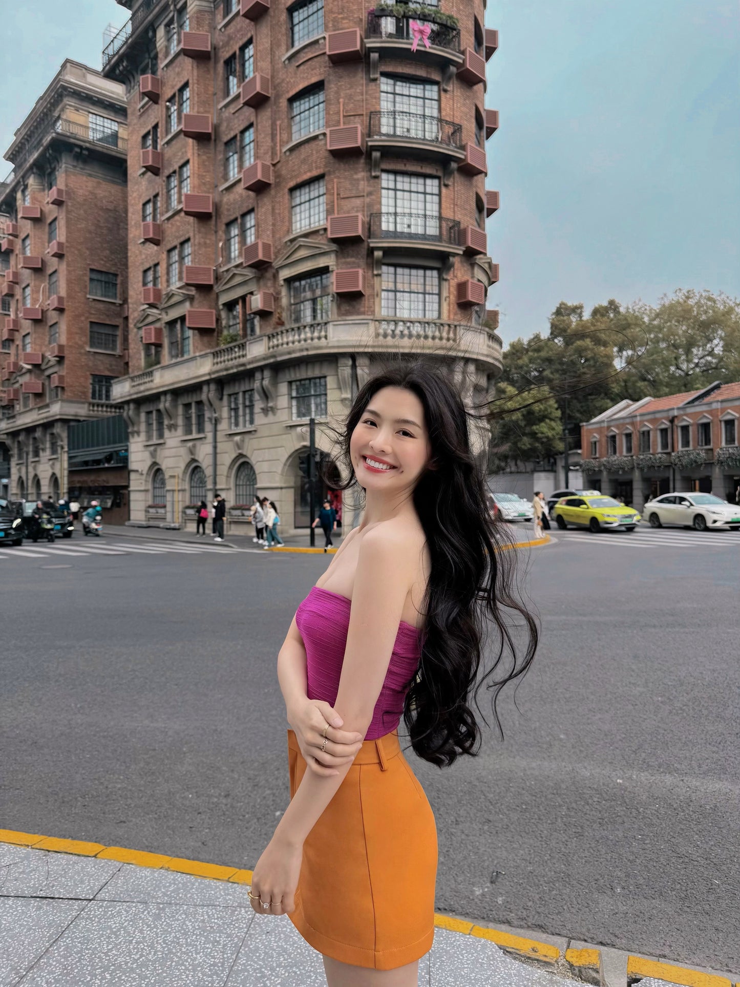 VIOLET RED TUBE TOP