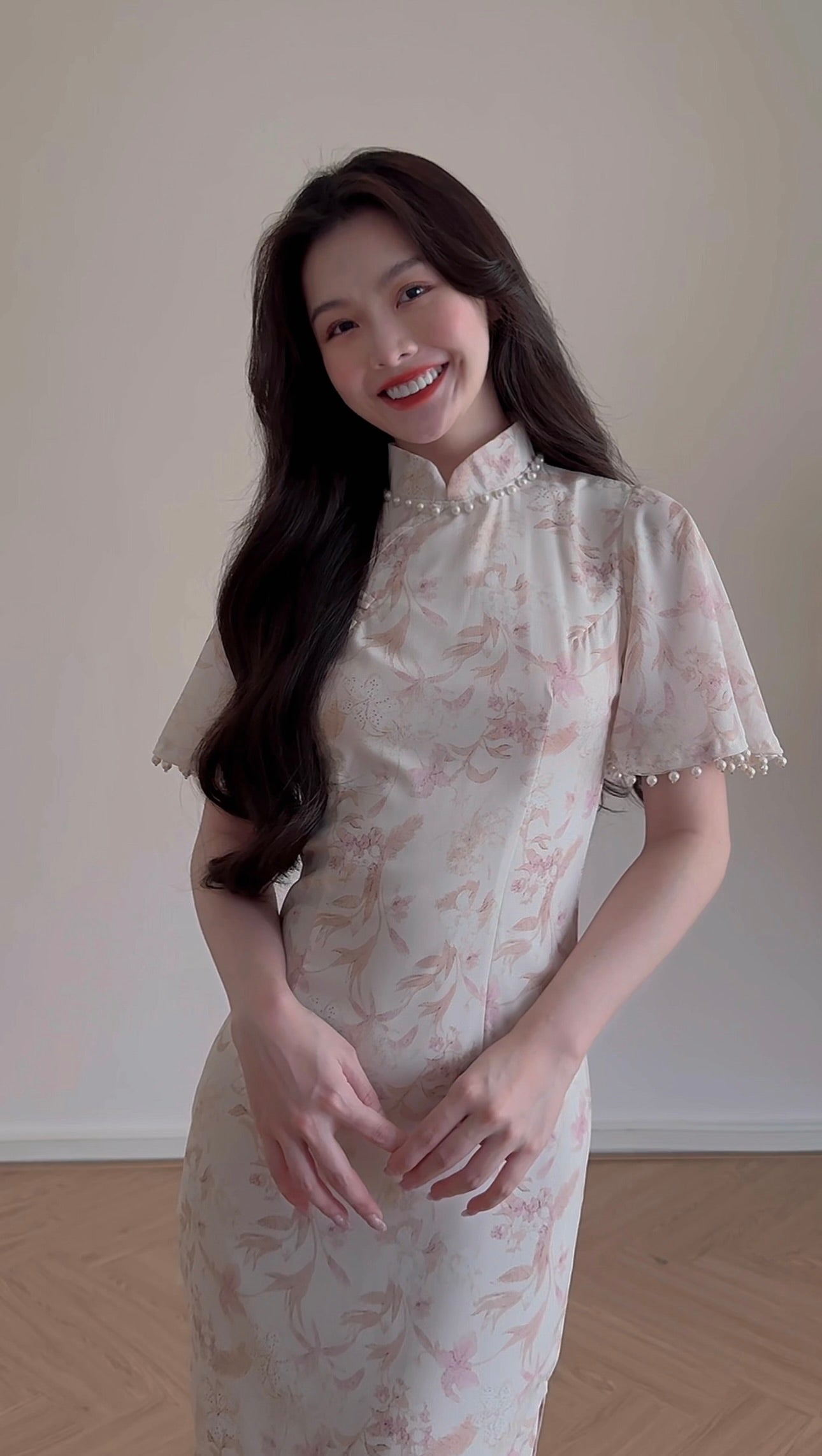ELEGANT SHANGHAI CHEONGSAM