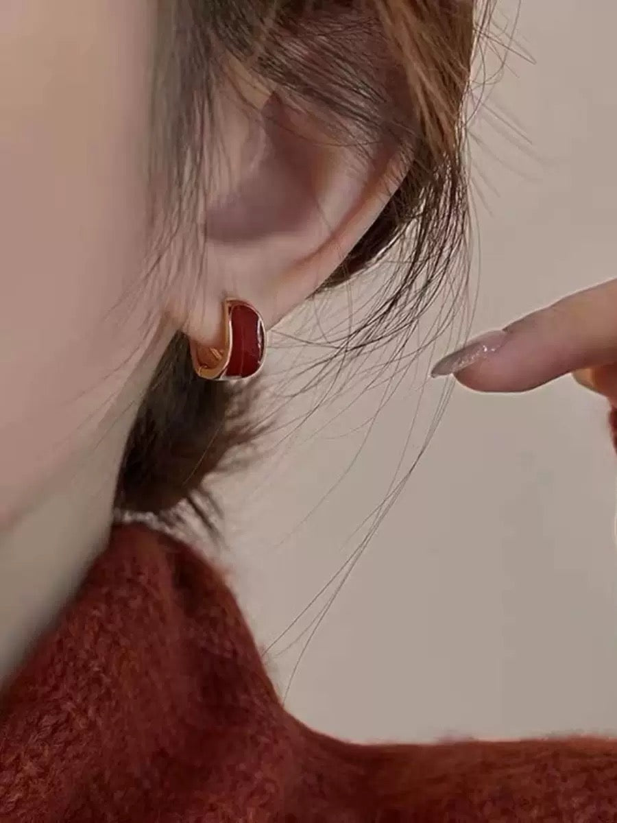 ROUND RED EARRINGS