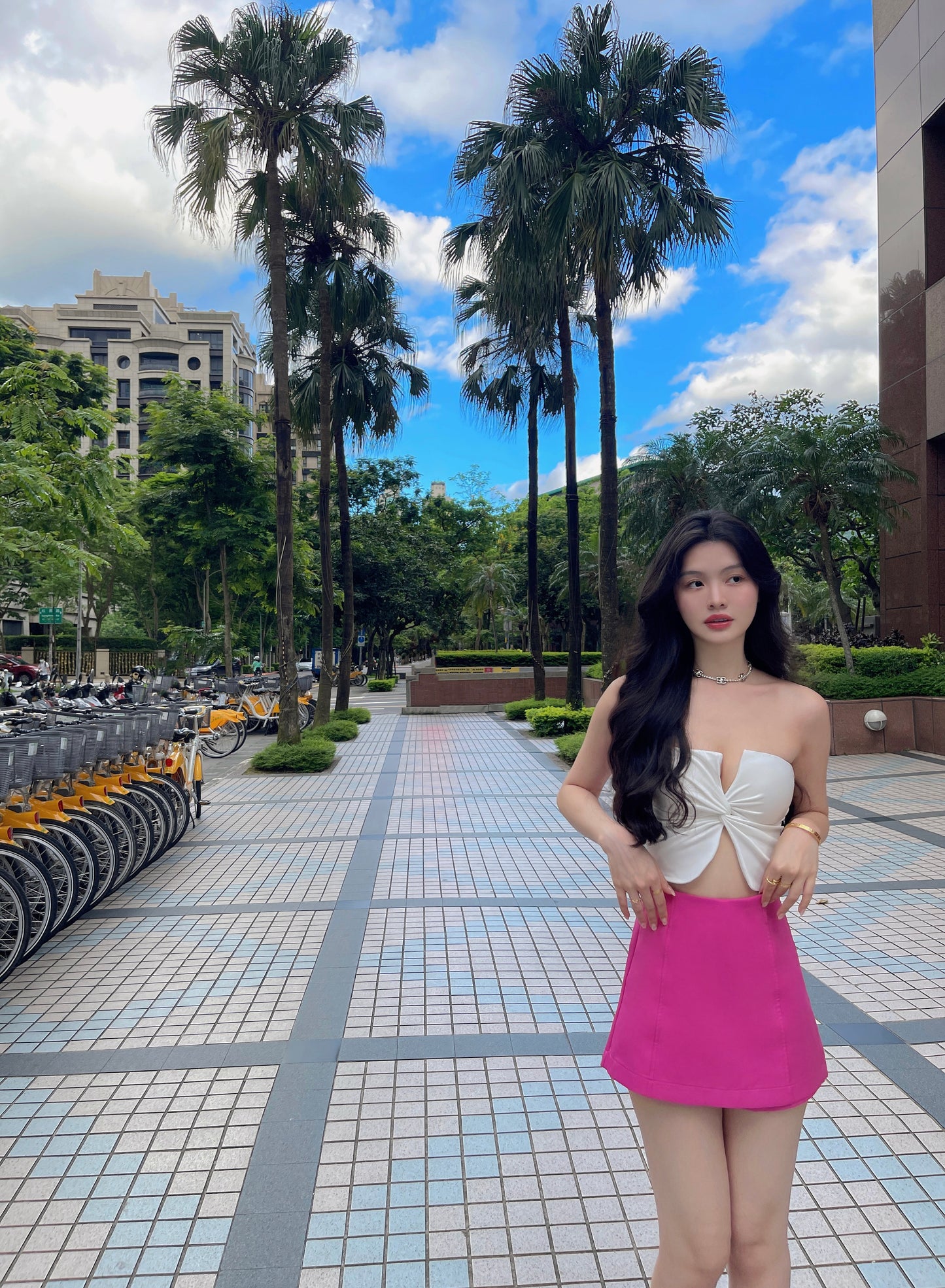 WHITE TUBE TOP