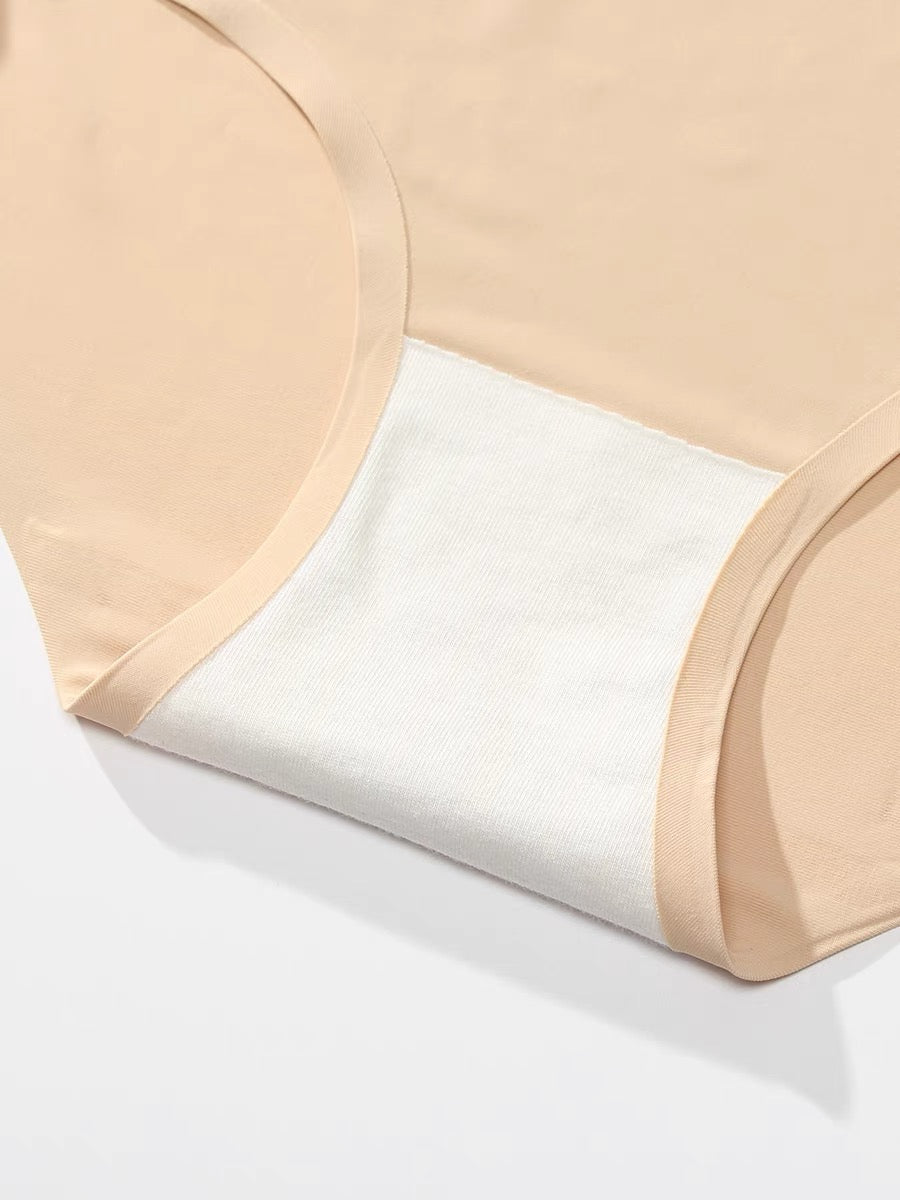 SEAMLESS PANTIES (3 PIECES)