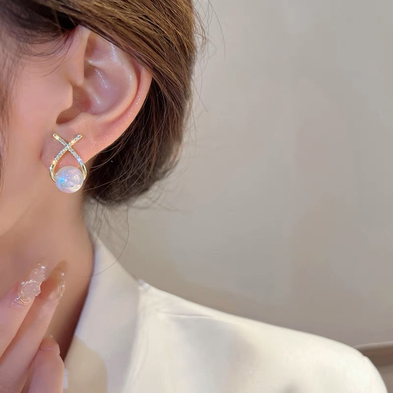 THREE TYPES SPARKLY DIAMOND EARRINGS