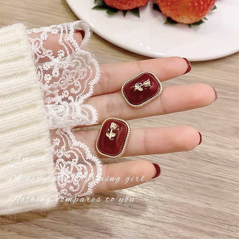 ROSE EARRINGS (CNY)