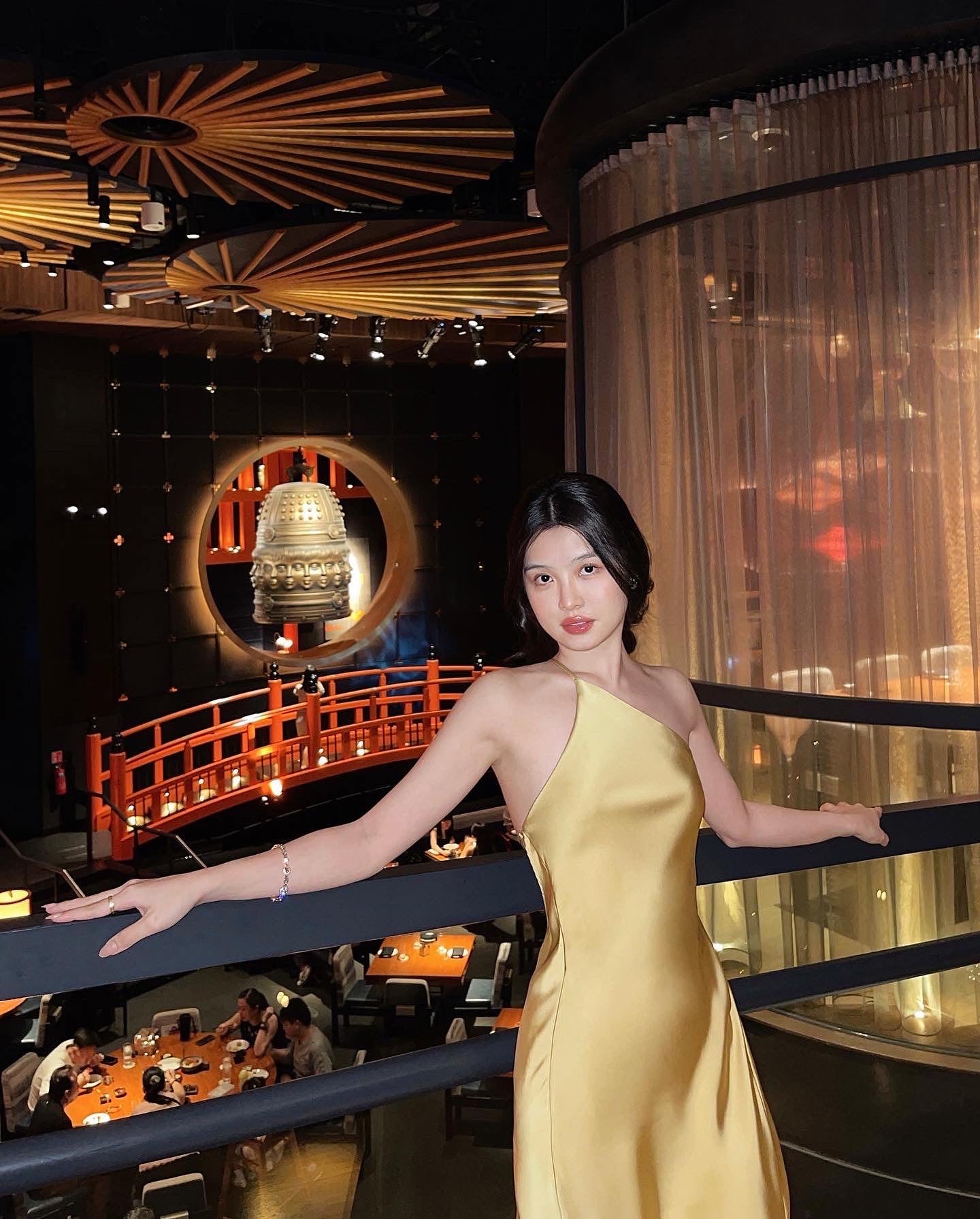 QUEEN GOLD SILK SPLIT THIGH LONG DRESS