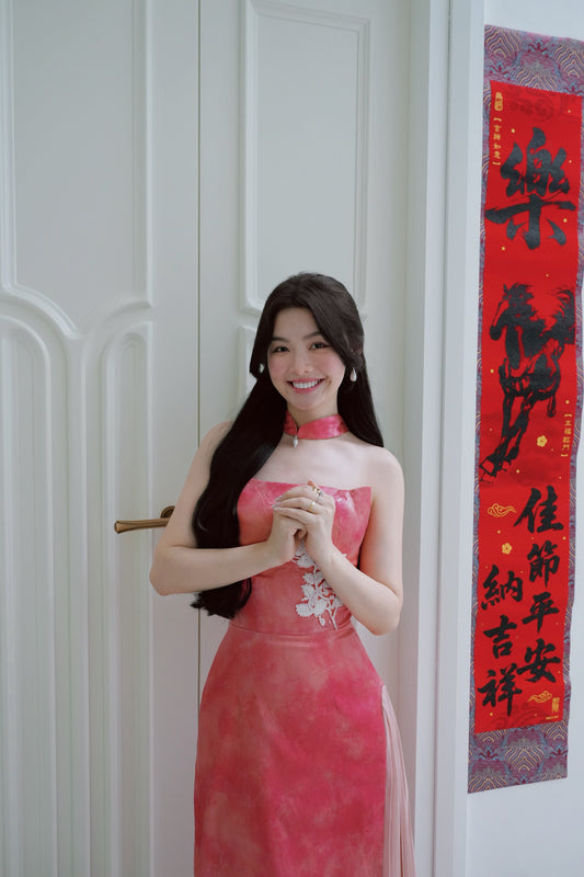 STRAPLESS RED SATIN PEARL EMBROIDERED LONG CHEONGSAM