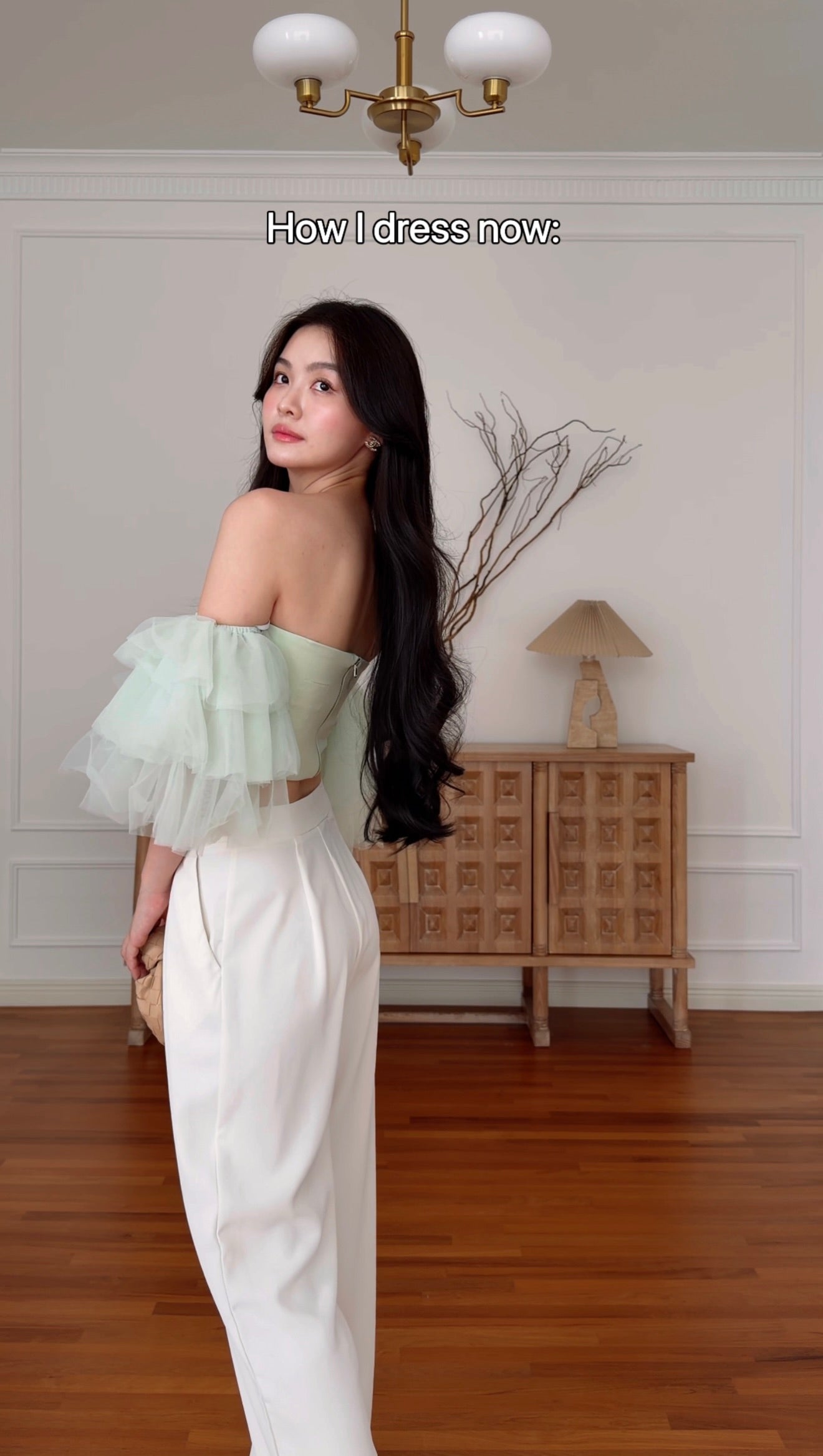 ELEGANT WHITE HIGH-WAISTED PANTS