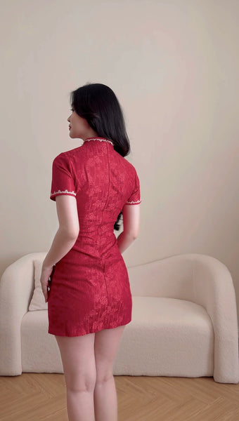 MERLOT ALLURE  LACE CHEONGSAM