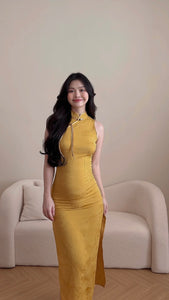 YELLOW SIDE-SLIT LONG CHEONGSAM