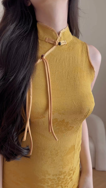 YELLOW SIDE-SLIT LONG CHEONGSAM