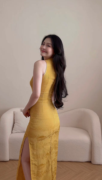 YELLOW SIDE-SLIT LONG CHEONGSAM