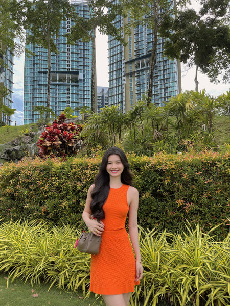 ORANGE SLEEVELESS TOP