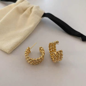 GOLD METAL EARRINGS