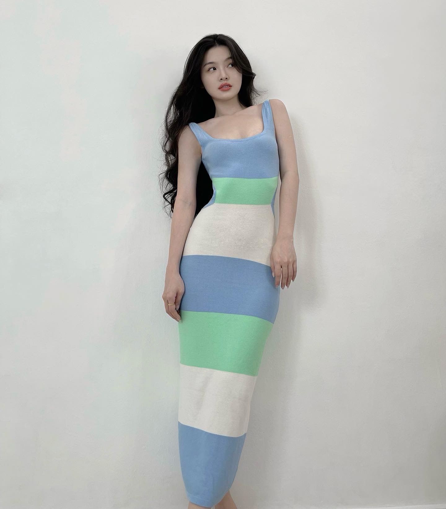 STRETCHABLE LONG DRESS